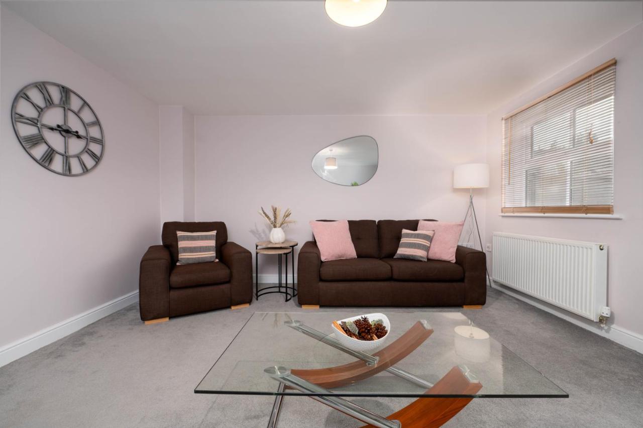 Villa Stunning 3 Bed With Parking & Garden Market Rasen Exterior foto